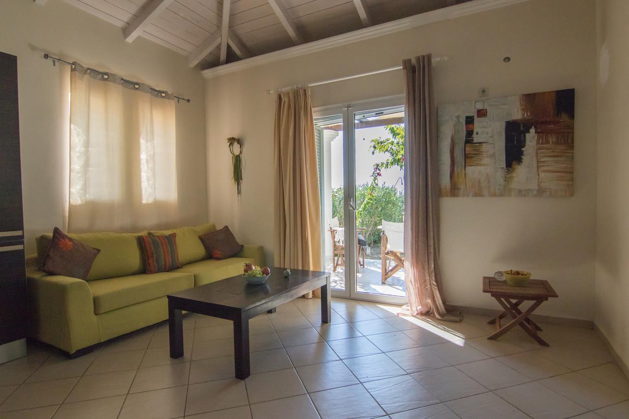 Aktes Vasiliki (Lefkada)