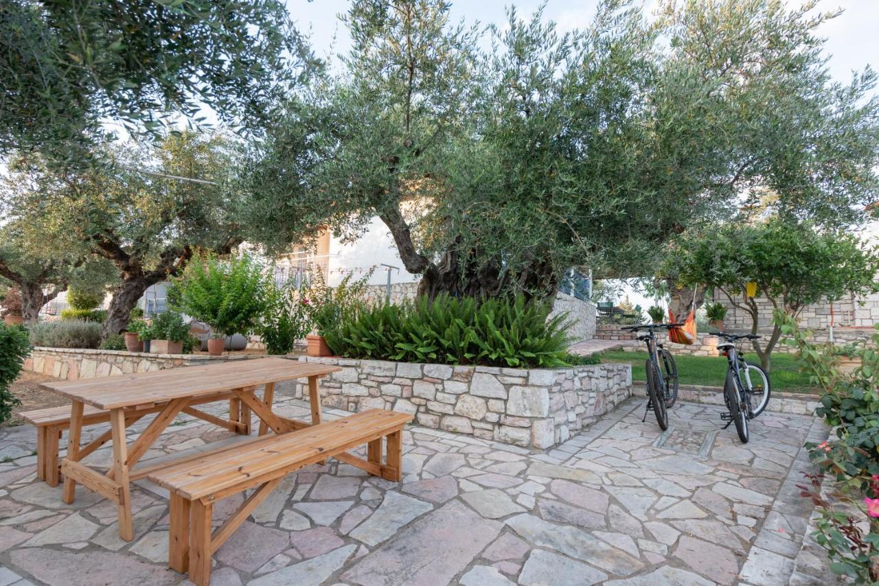 Apartment Tasos Koutsoubos *