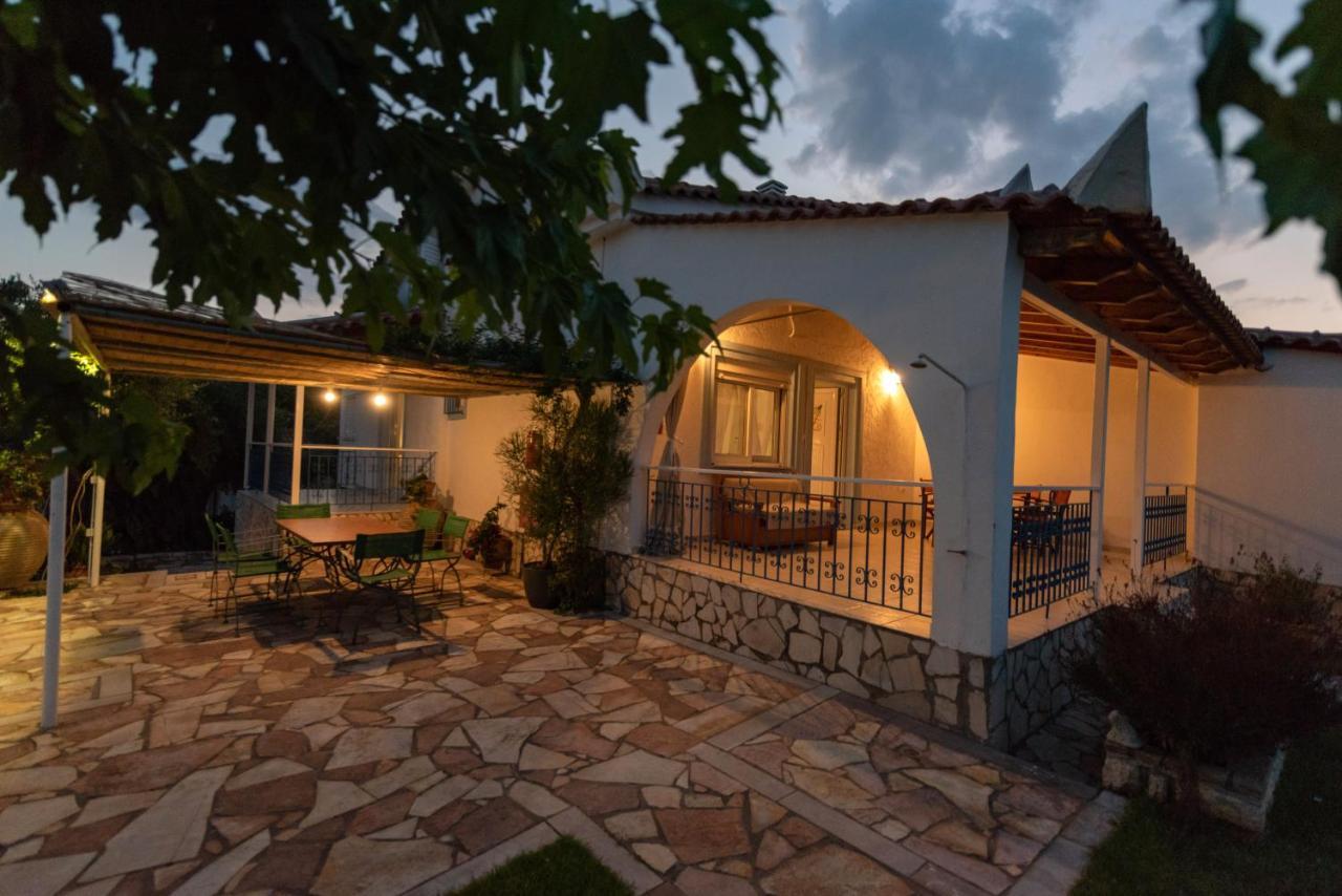 Tasos Koutsoubos Apartment Koroni (Messinia)