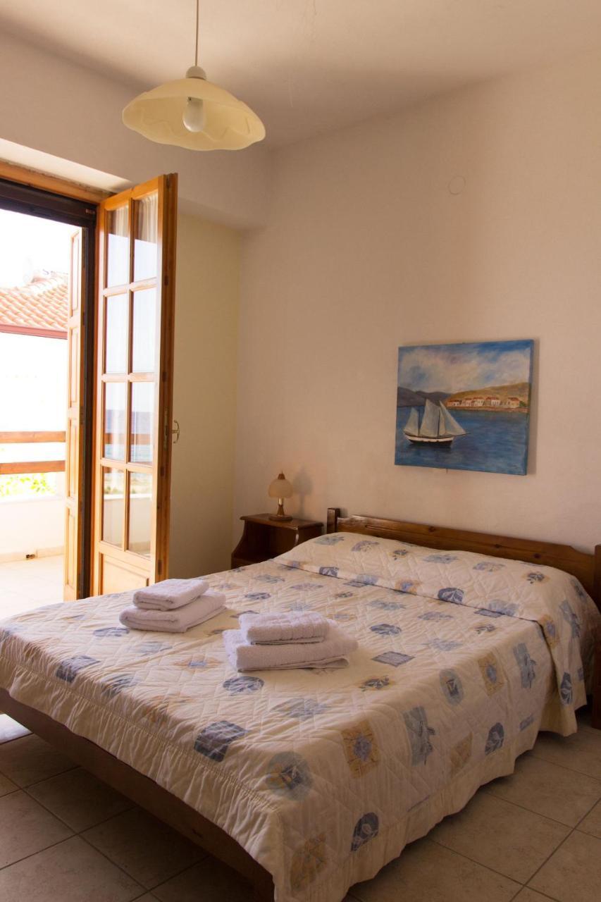 βeach ηotel Hotel Mikro