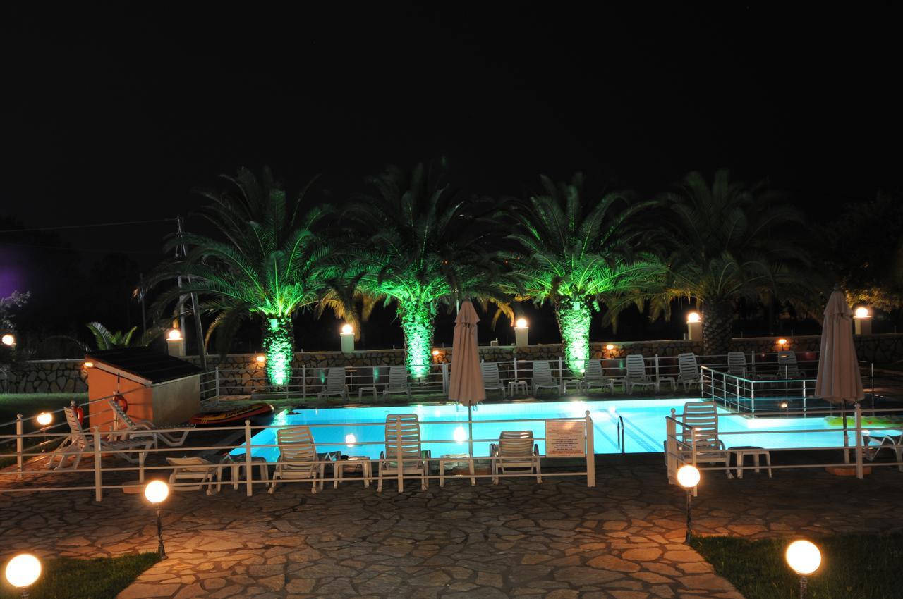 Cleopatra Hotel *