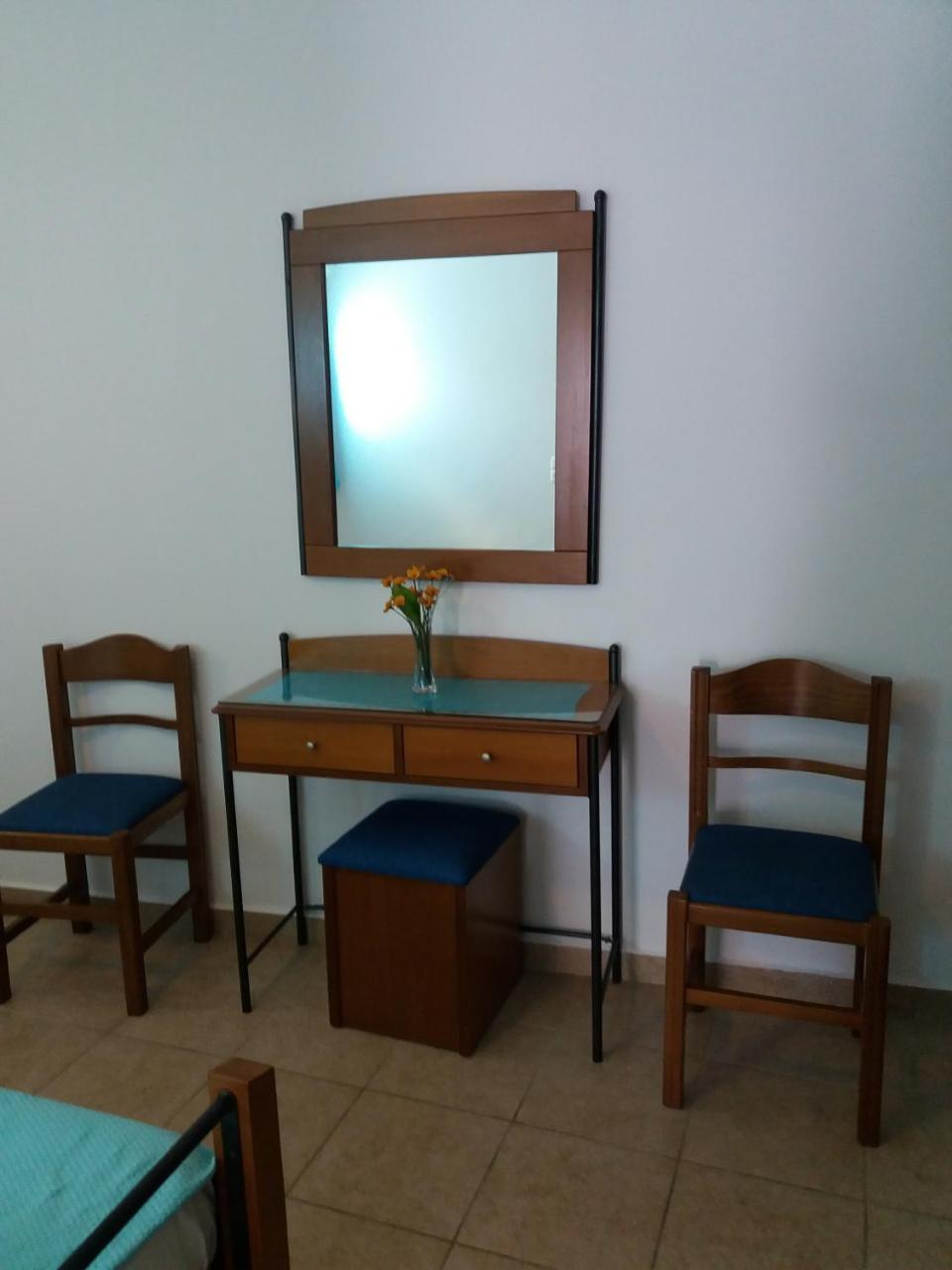 Vythos Apartment Adamantas (Milos)