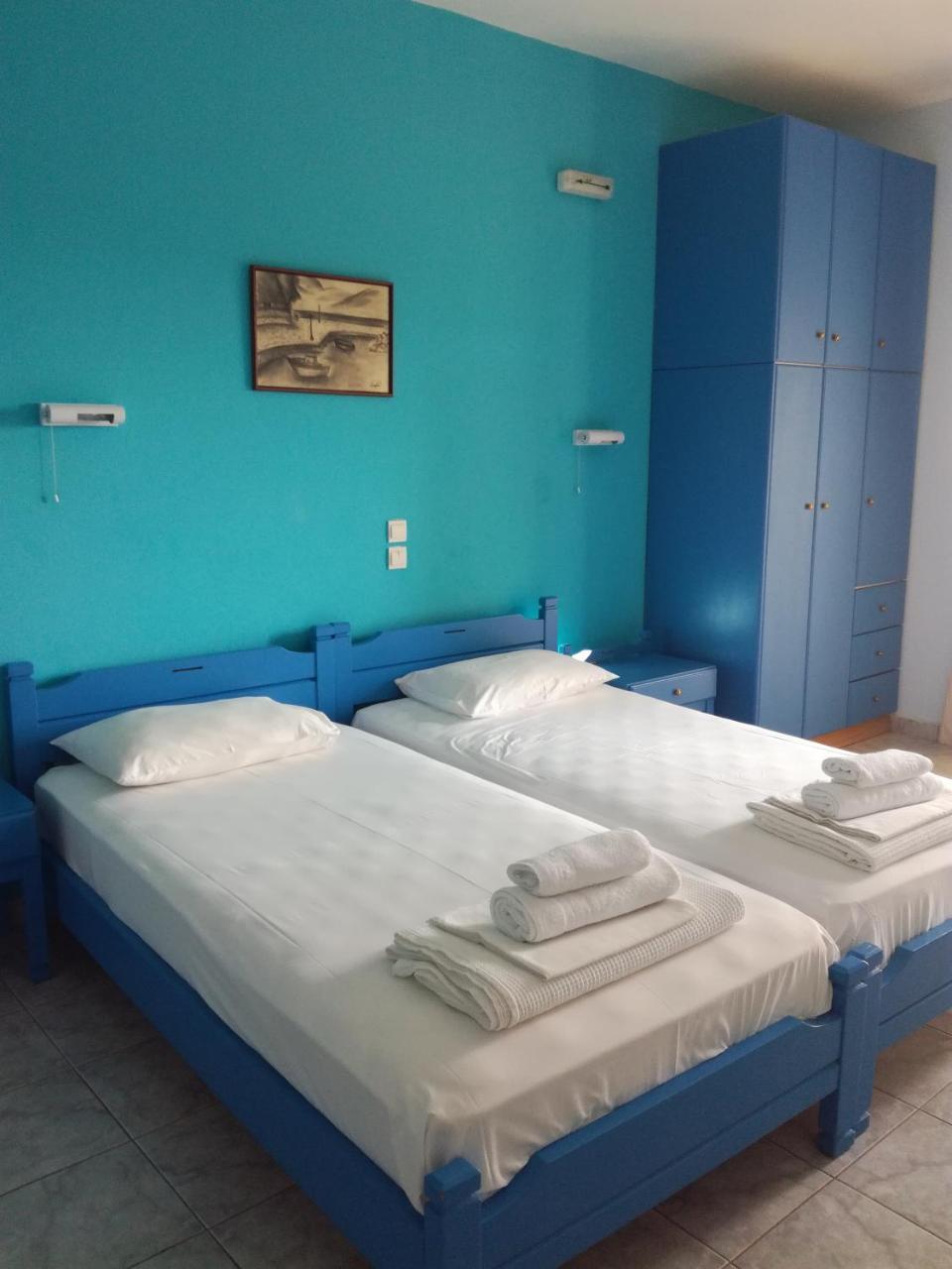 Hotel Avra 3*