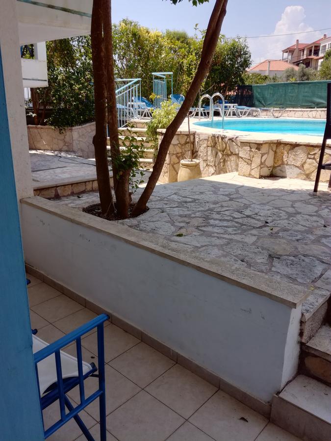 Hotel Avra 3*