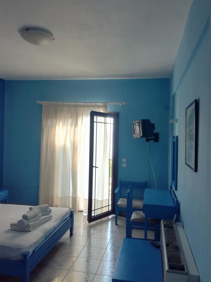 Hotel Avra 3*