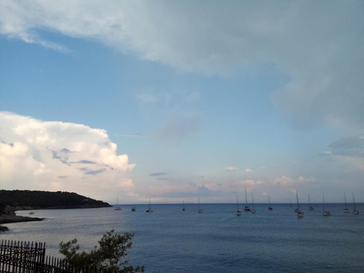 Anatoli Agia Marina (Aegina)