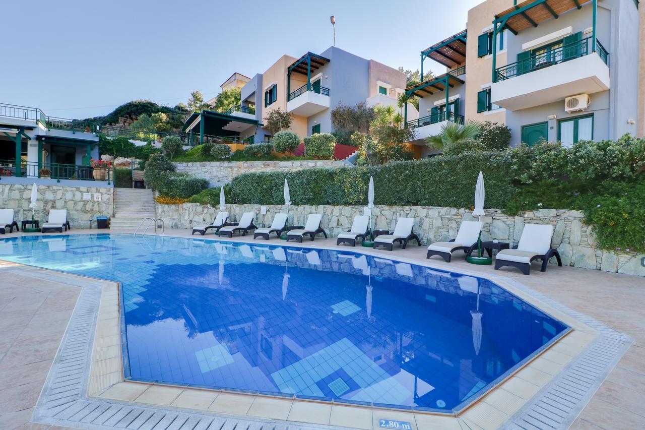 Erivolos & Apartment *