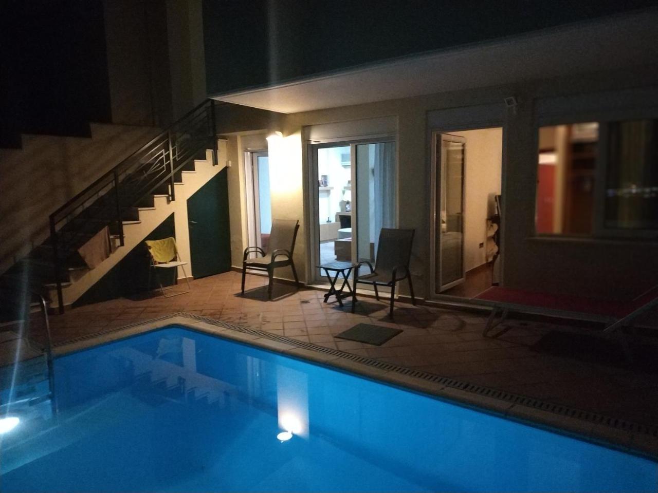 Private Pool & Panorama View On Center Hill Athens