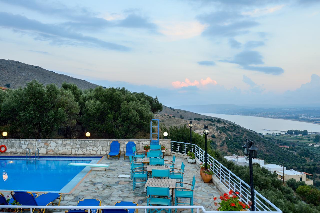 Aparthotel Marika & 3*