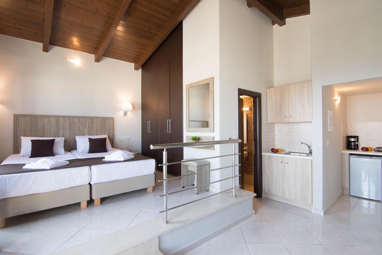 Hotel Carisa Maleme (Crete)