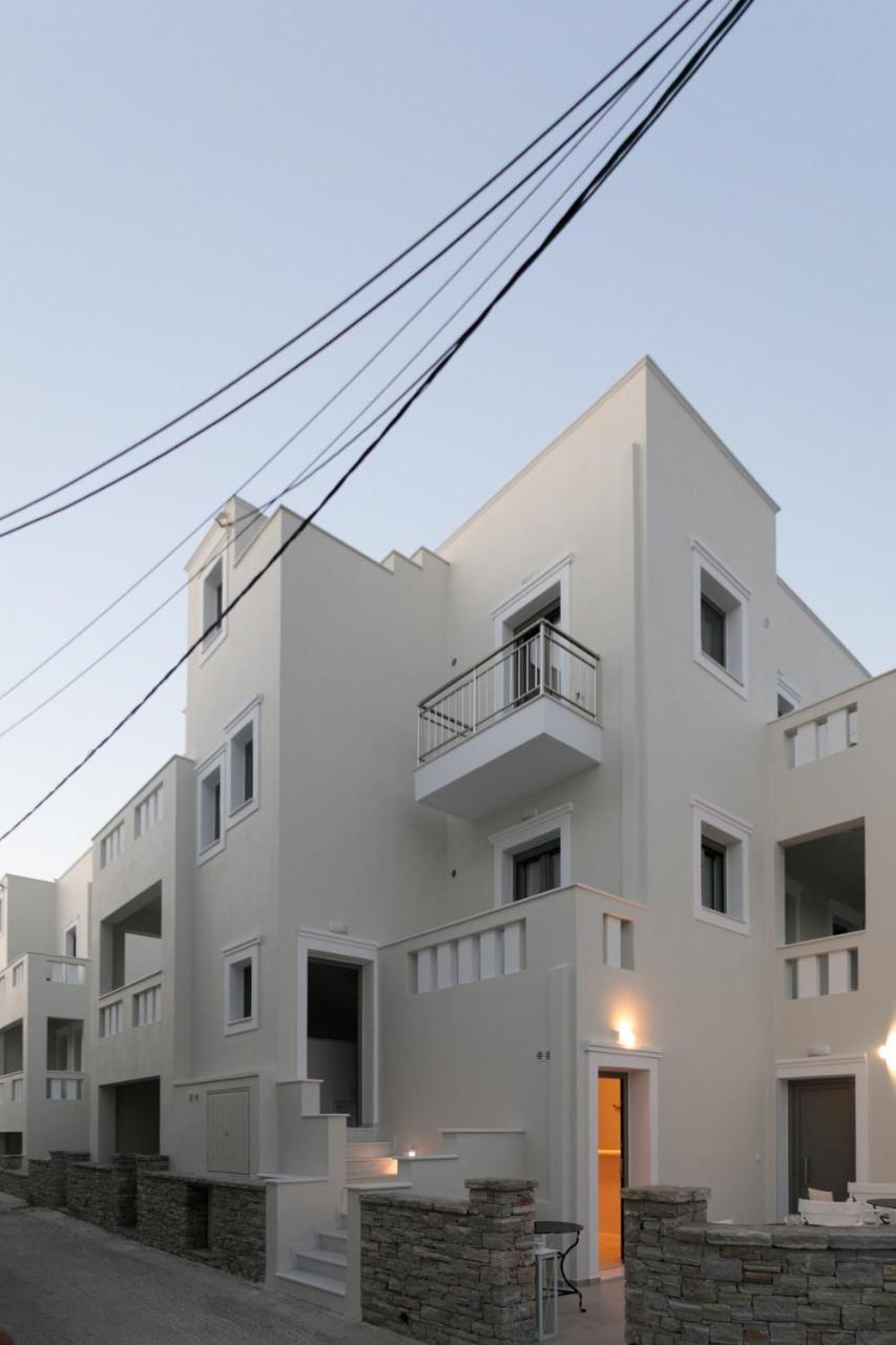 Sweet Naxos 3*