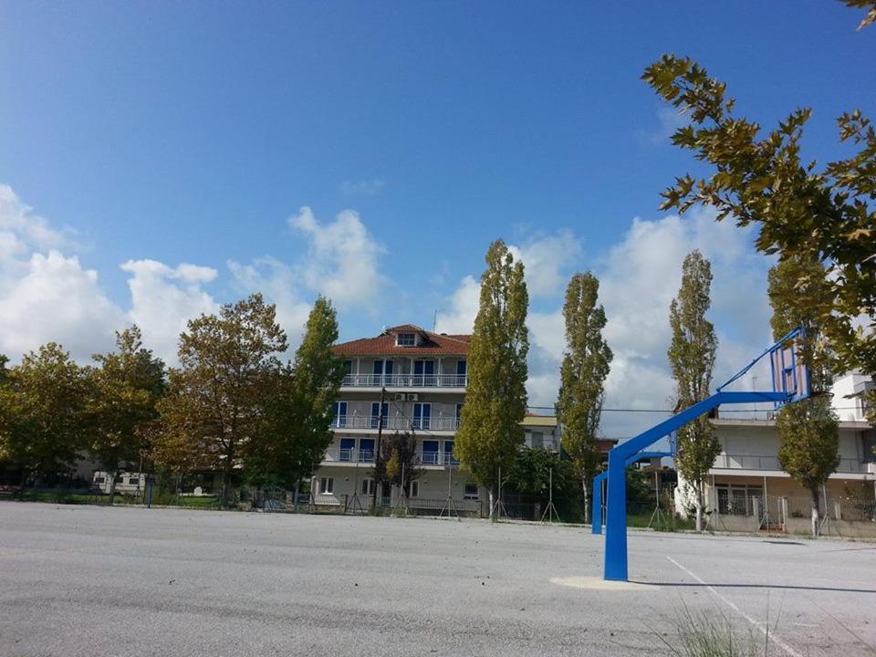 Erato 2* Olympiaki Akti