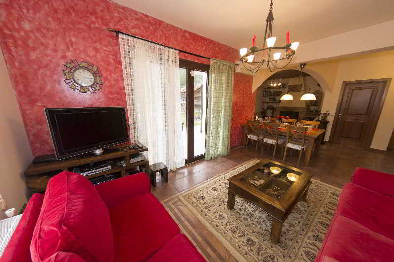 Secret Garden Apartment
