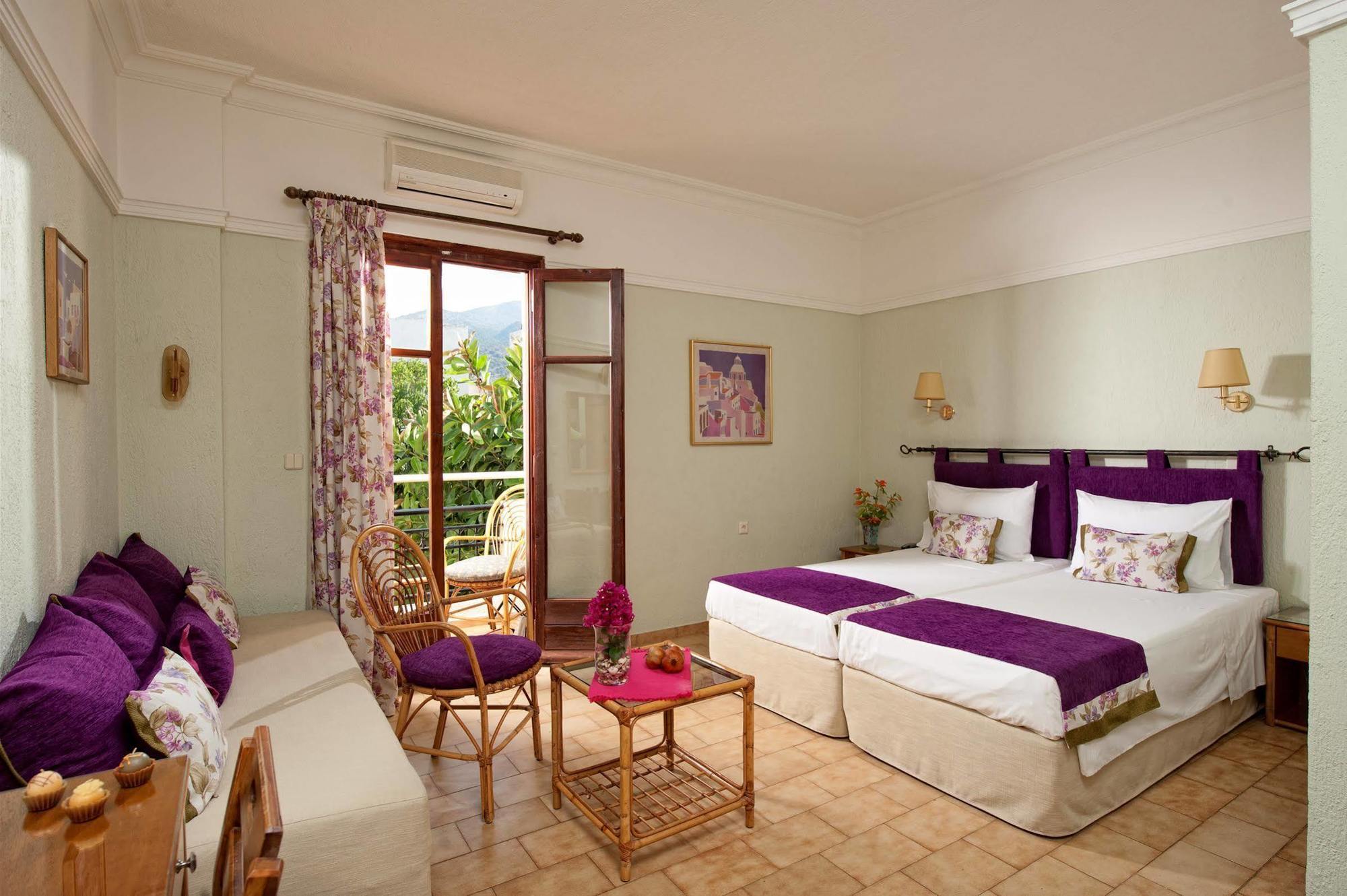 Mare Hotel 2*