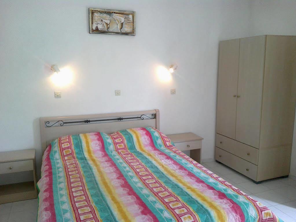 Vassilis Apartment *