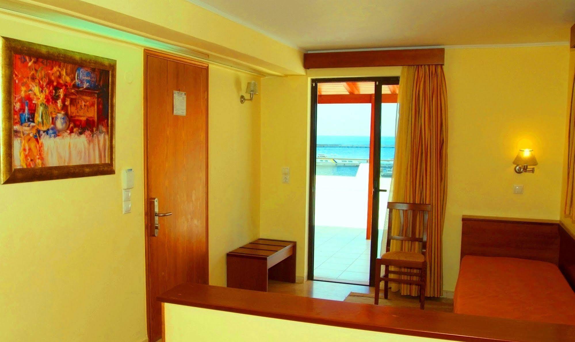 Elysee 2* Sitia (Crete)