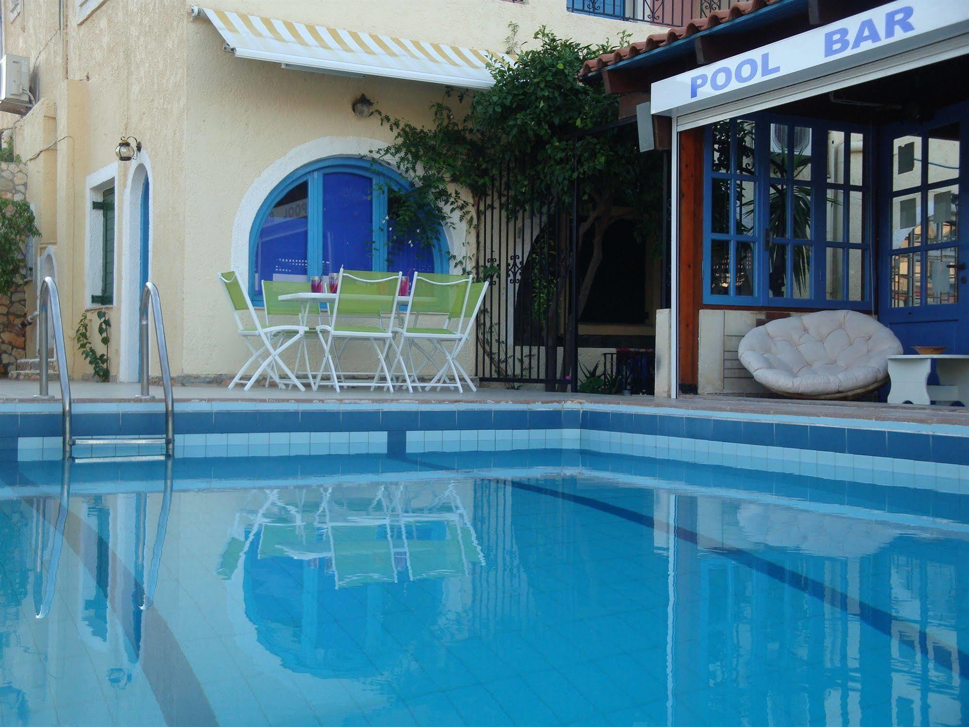 Aparthotel Maria Flora 2*