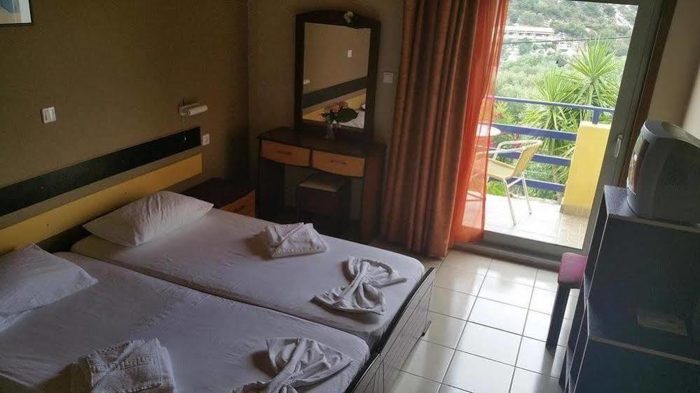 Politia 3* Agios Nikitas