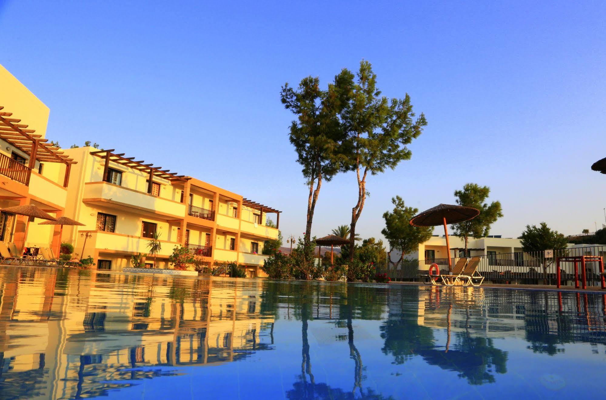 Hotel Labranda Miraluna Village 5*