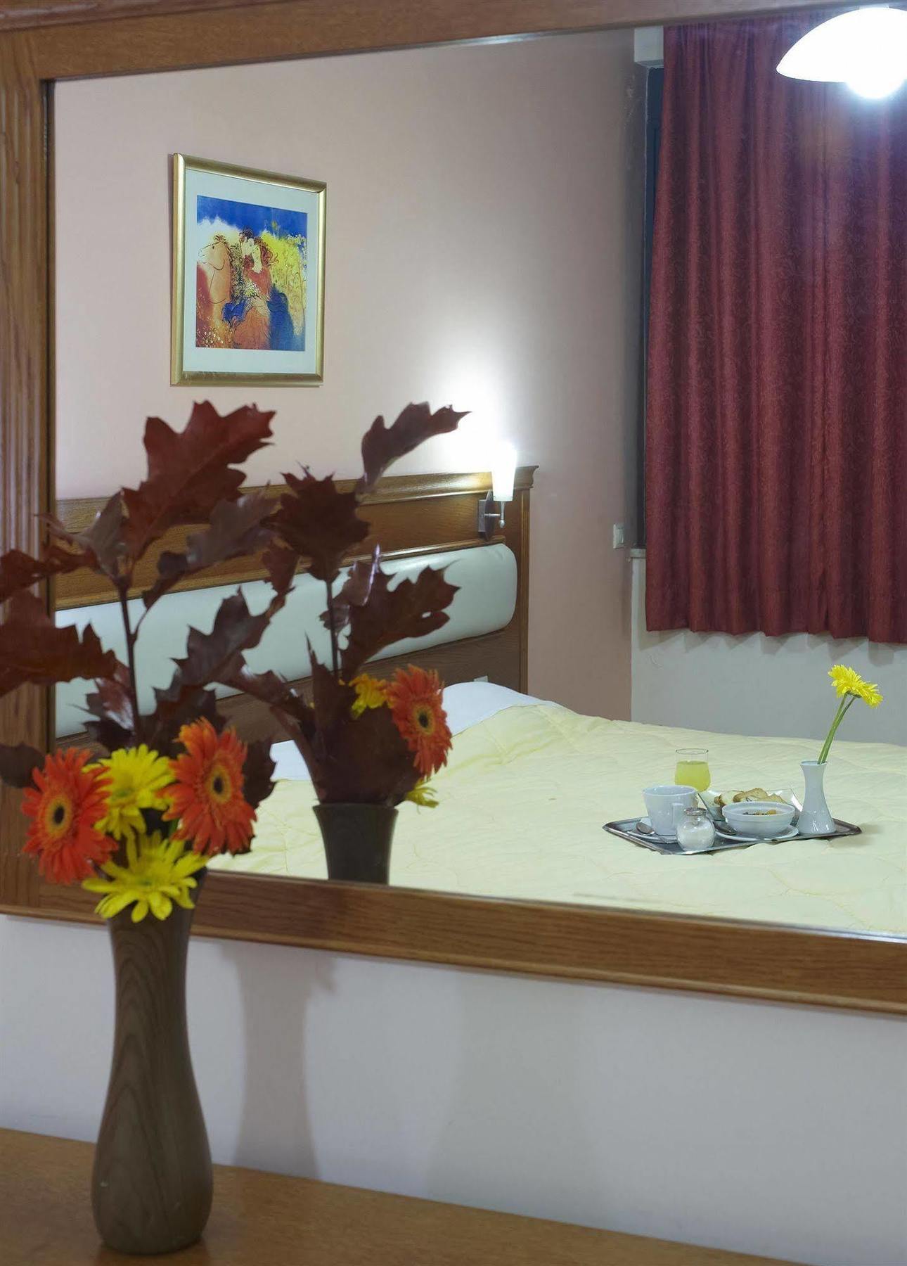 Hotel Acharnis Kavallari 2*