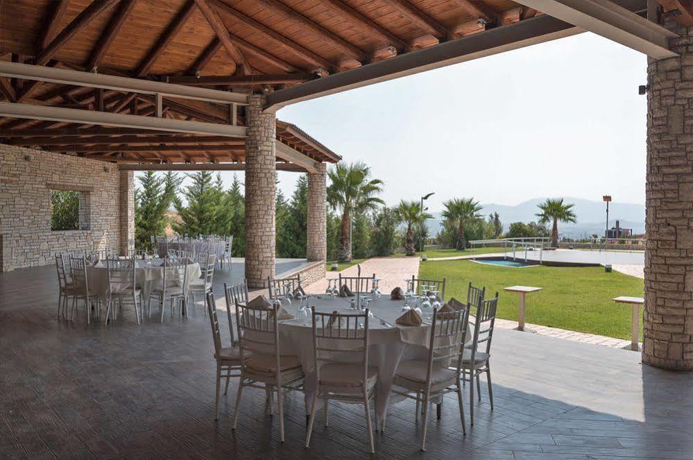 Hotel Acharnis Kavallari 2*