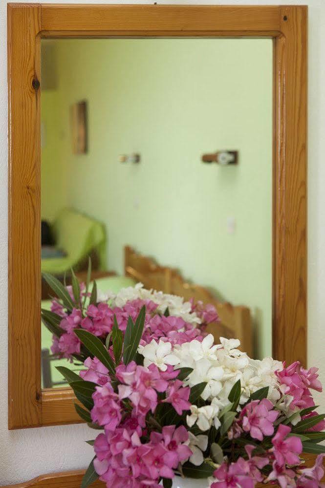 Aparthotel Crystal Blue Hotel,