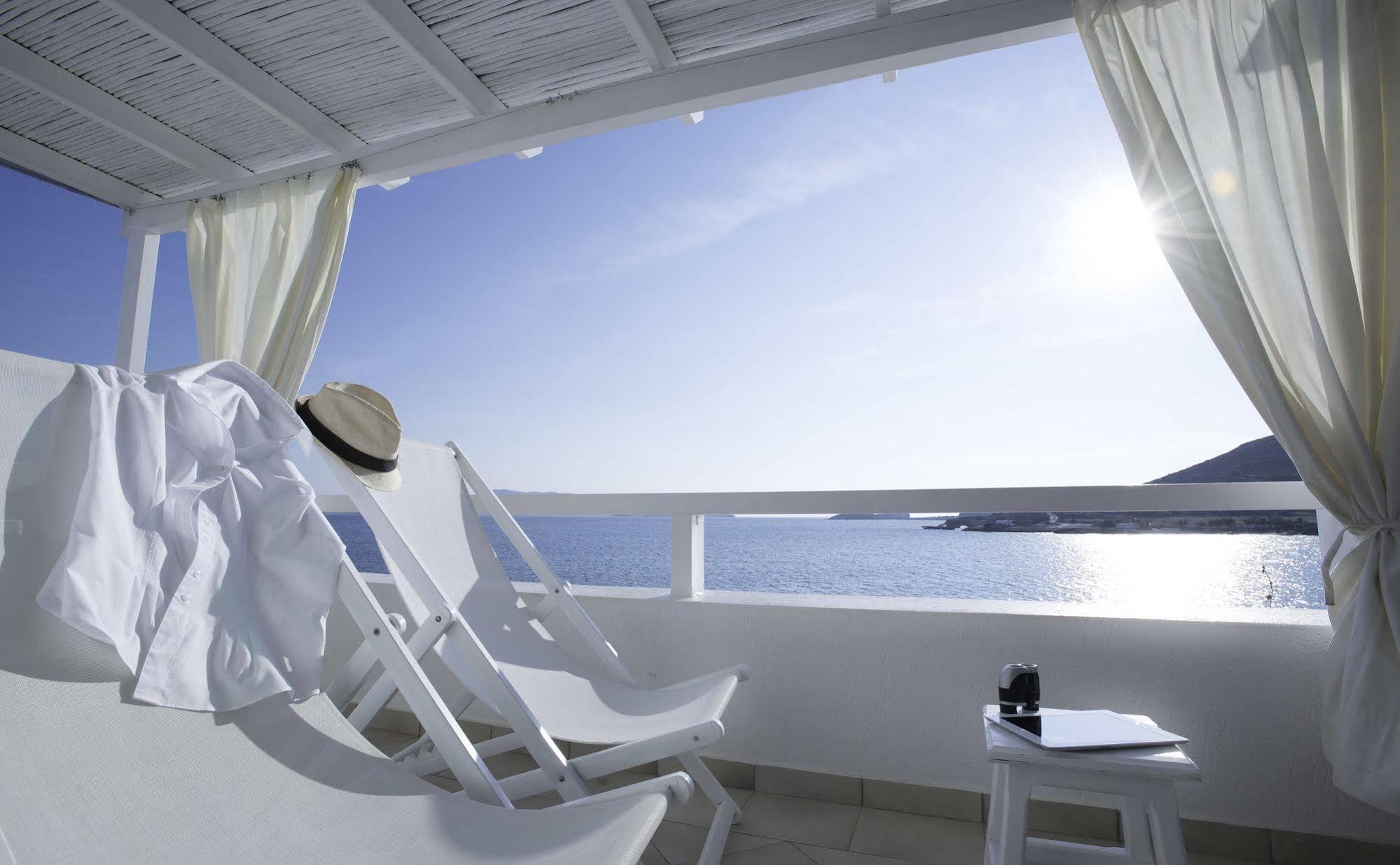 Hotel Captain Zeppos Milos Island