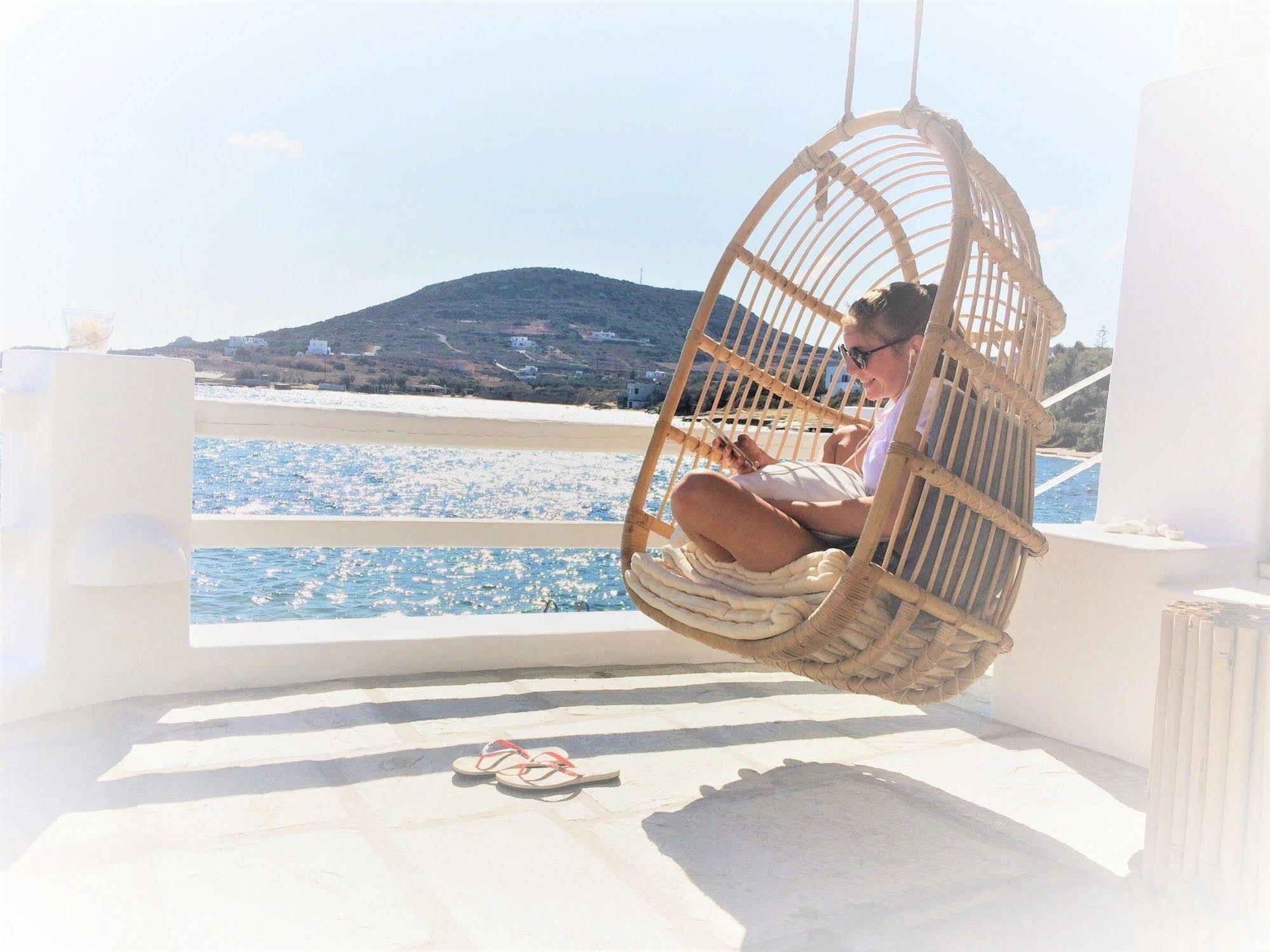 Captain Zeppos * Milos Island