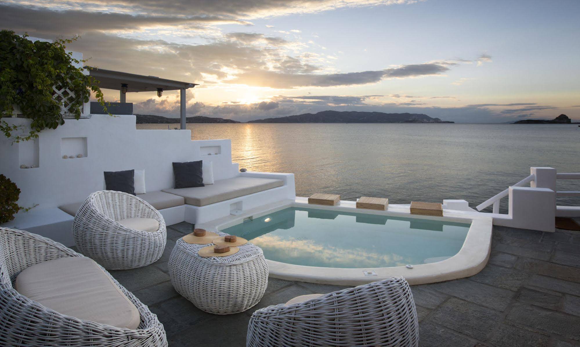 Captain Zeppos Hotel