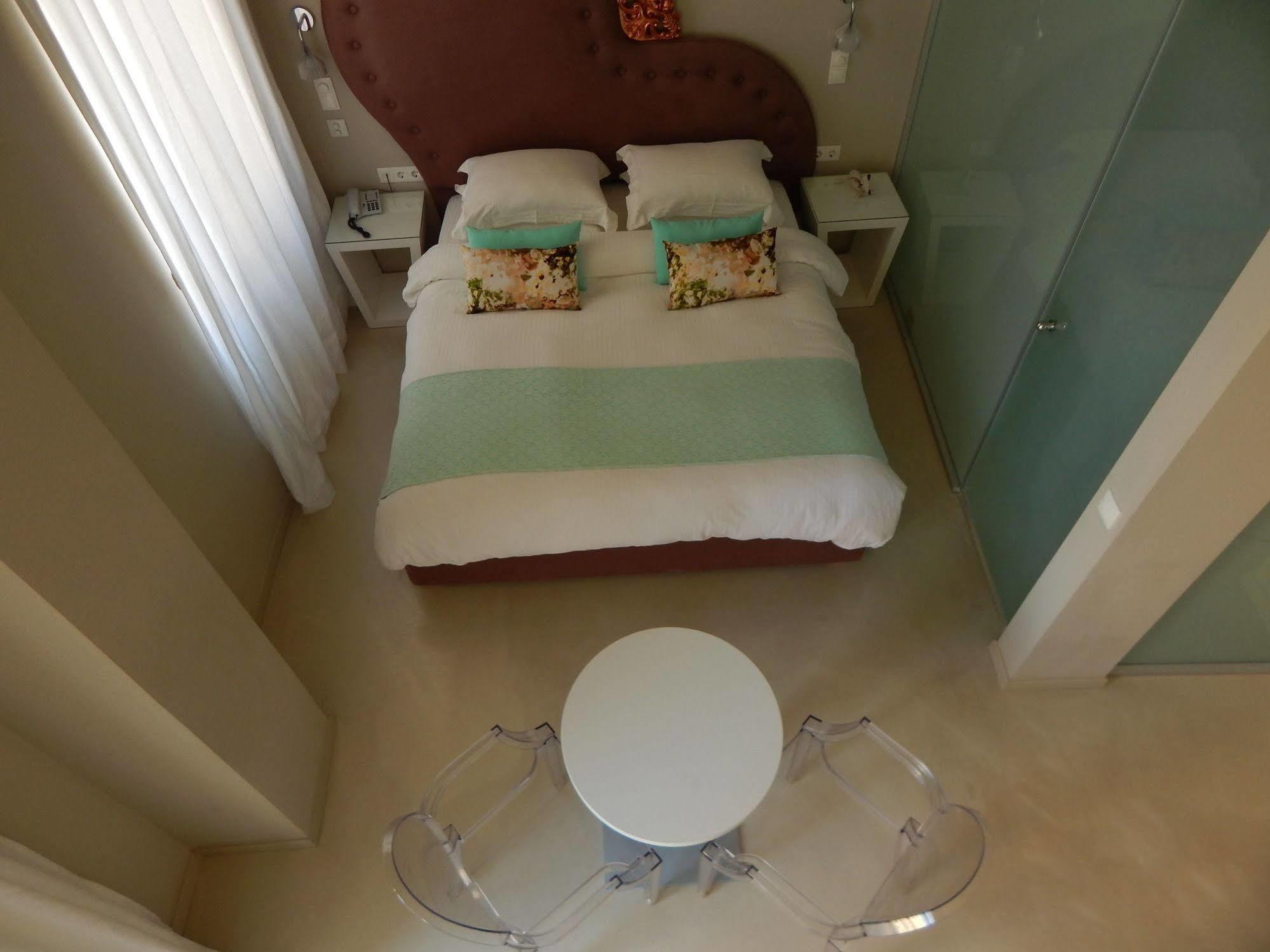 5 Hermoupolis Concept Sites Hotel 4*