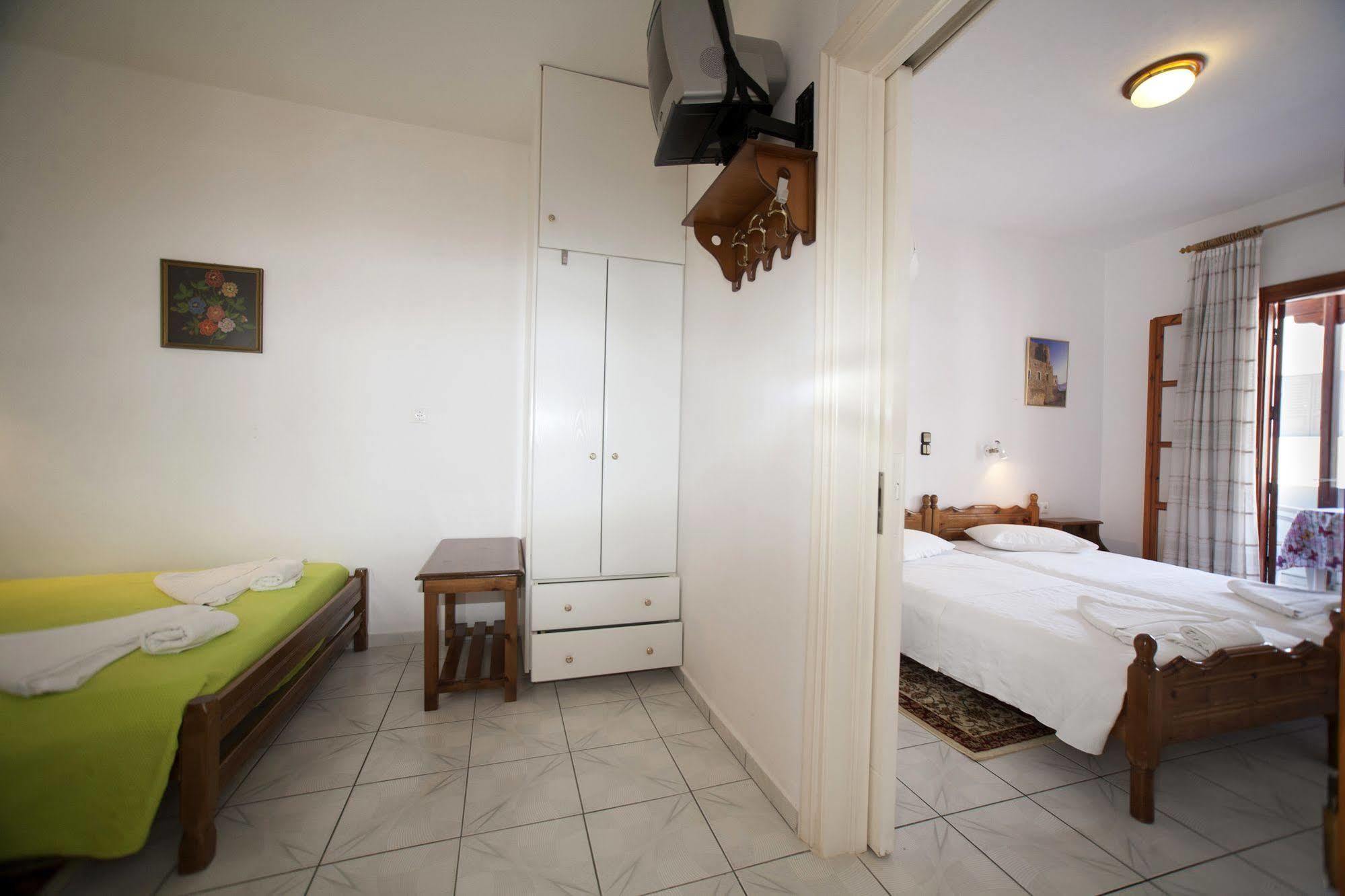 Kapetanos Apartment *
