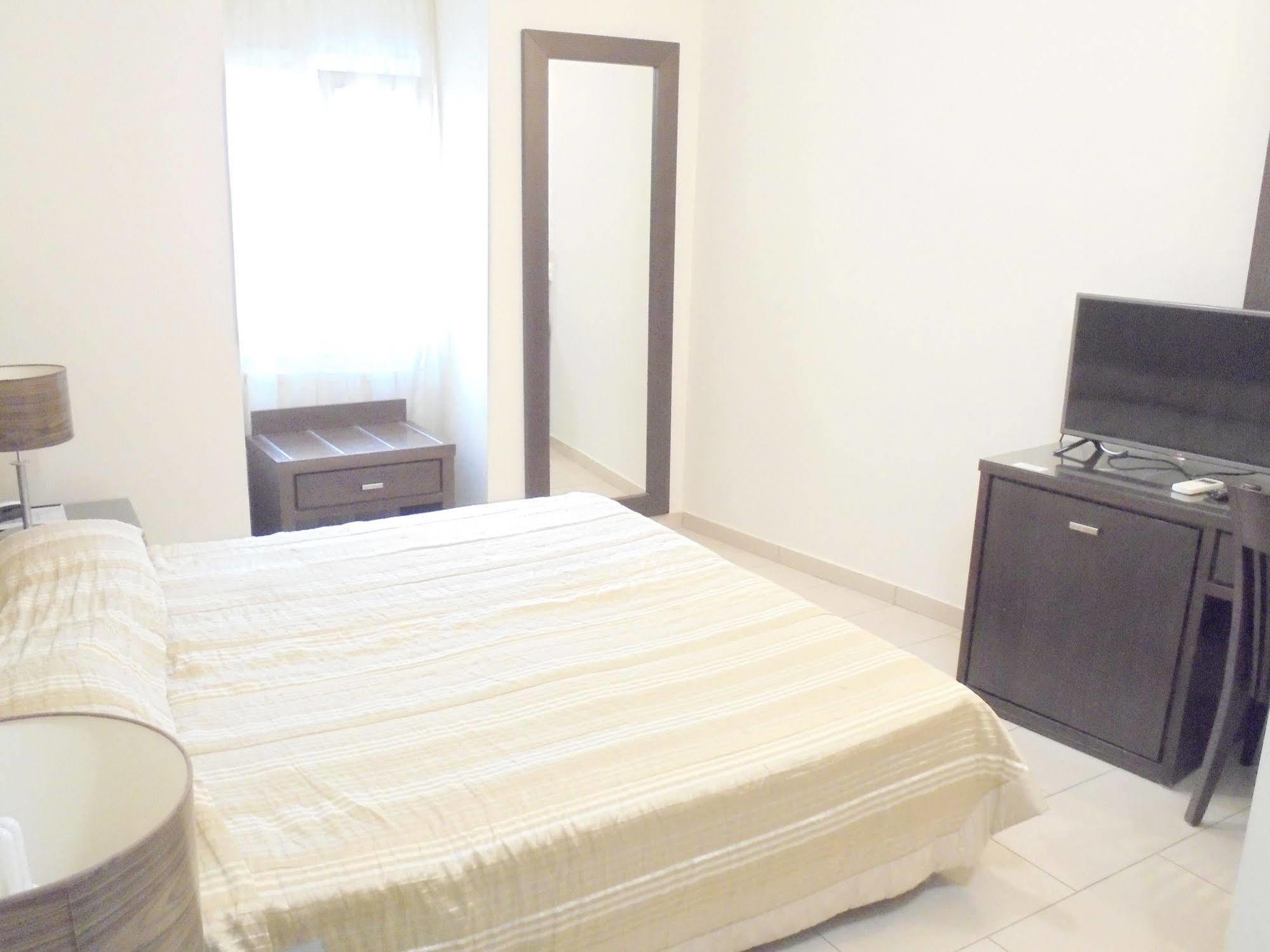 Hotel The Manessi Boutique Poros Town