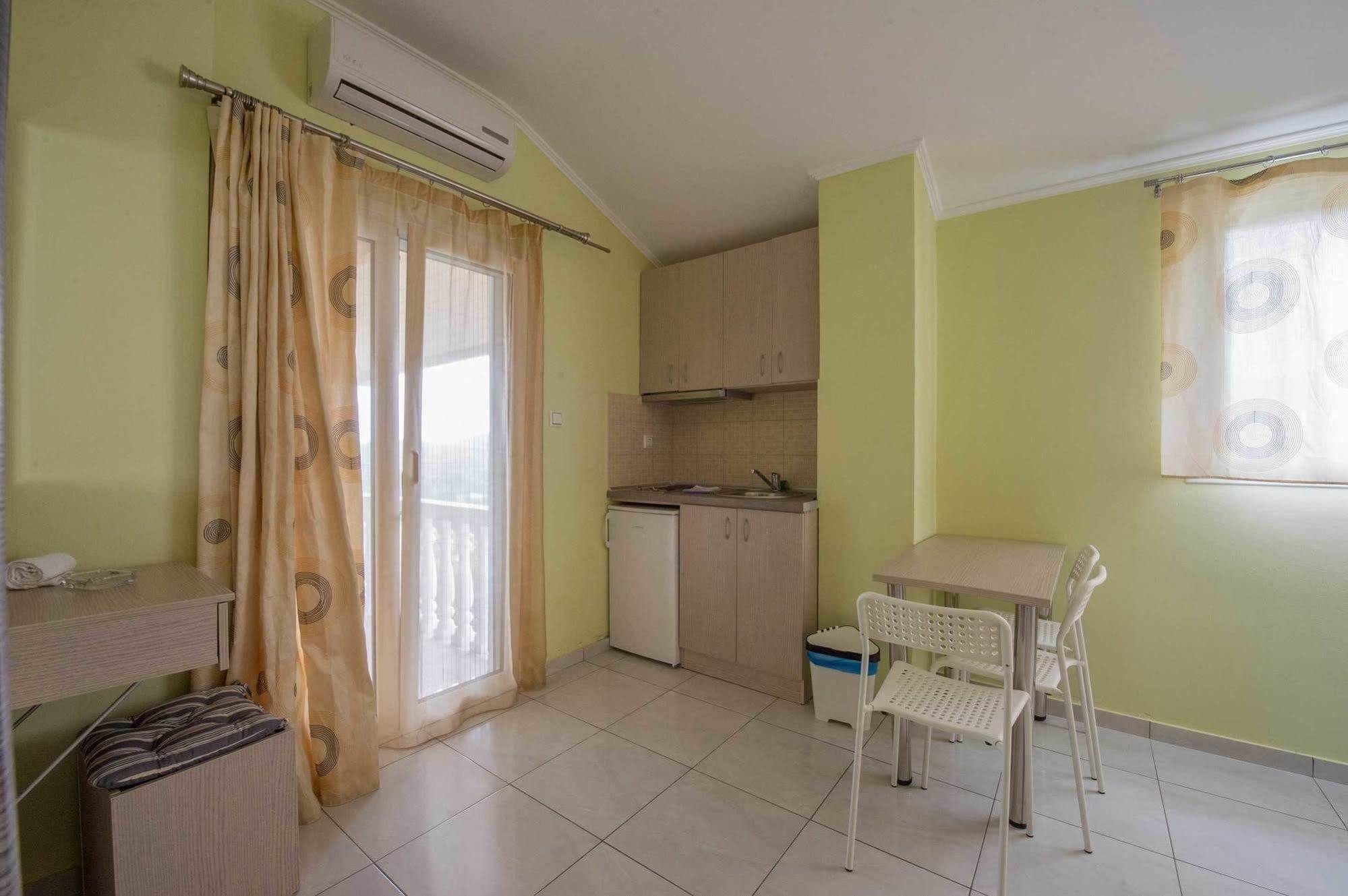 Apartment Kanali Village Parga