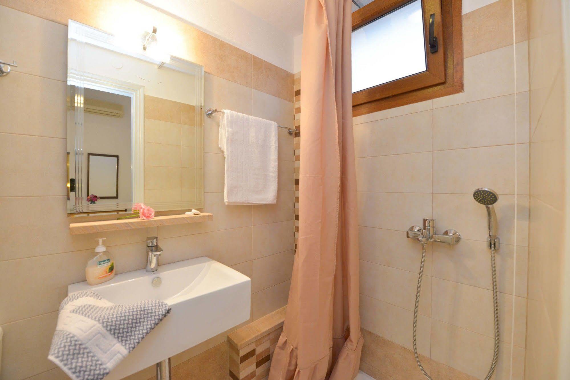 Hotel Artemon