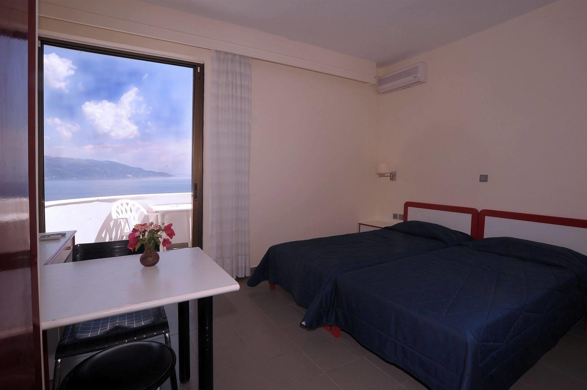 Nikolaos House 2*