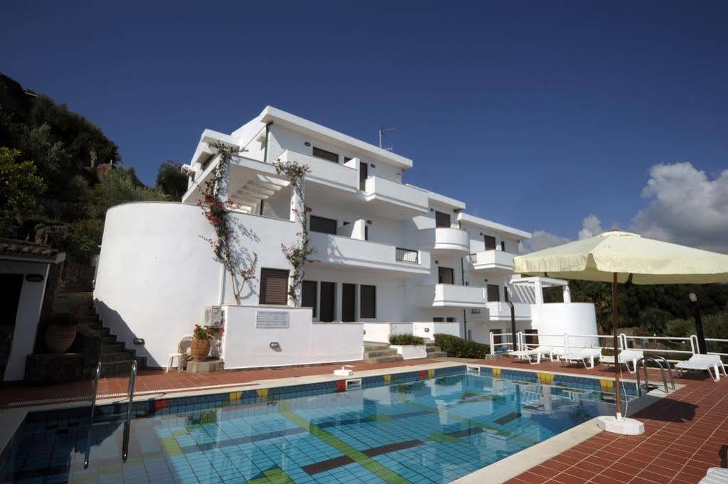 Nikolaos House Aparthotel Kommeno (Corfu)