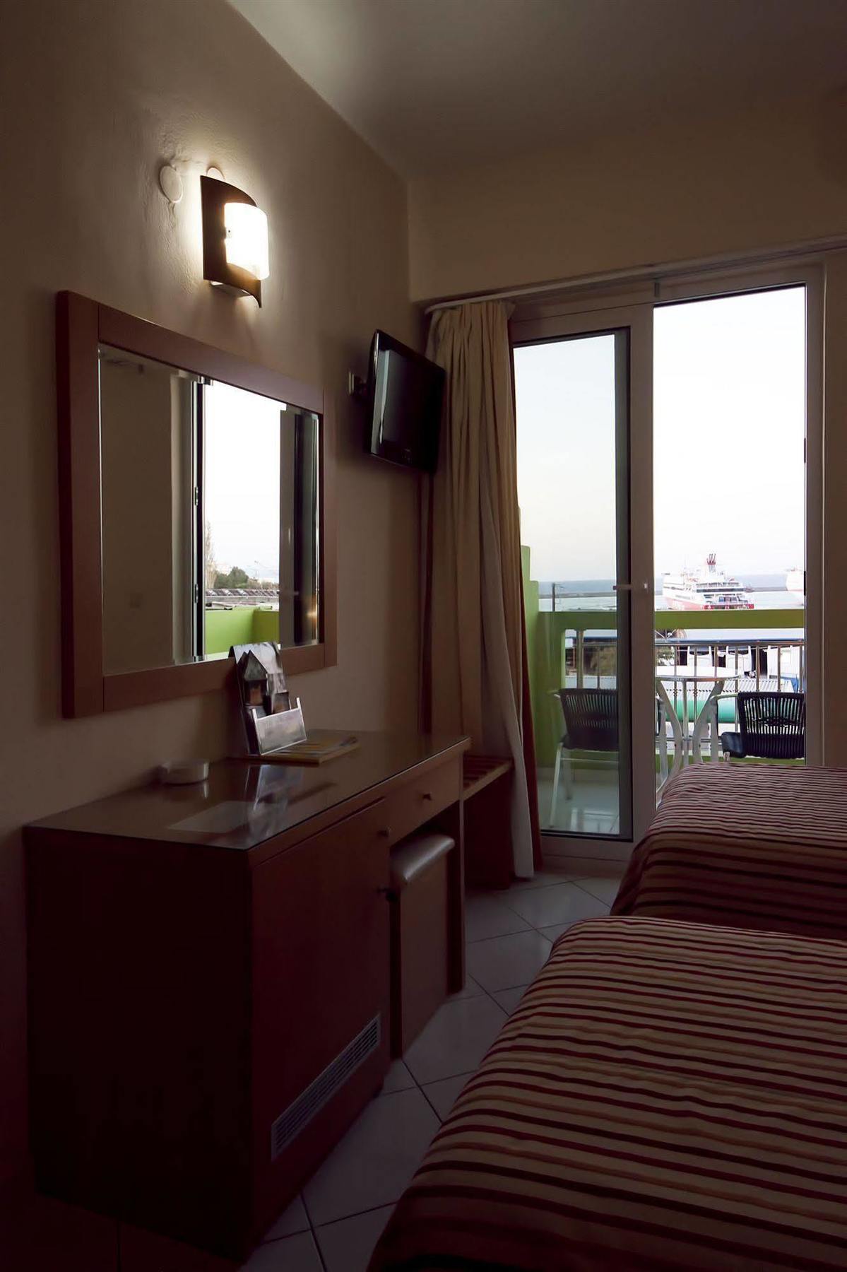 Hotel Life
