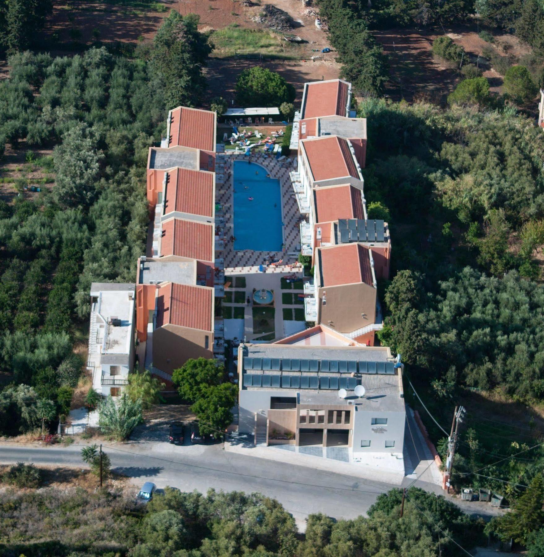 Sunrise Village 3* Platanias (Crete)