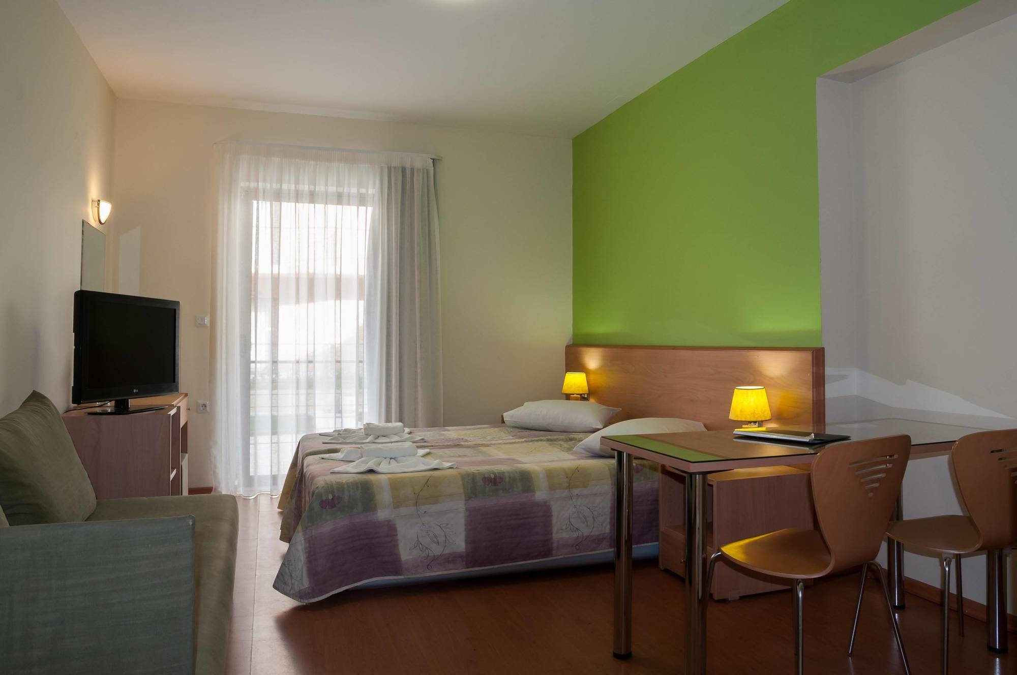 Sunrise Village 3* Platanias (Crete)