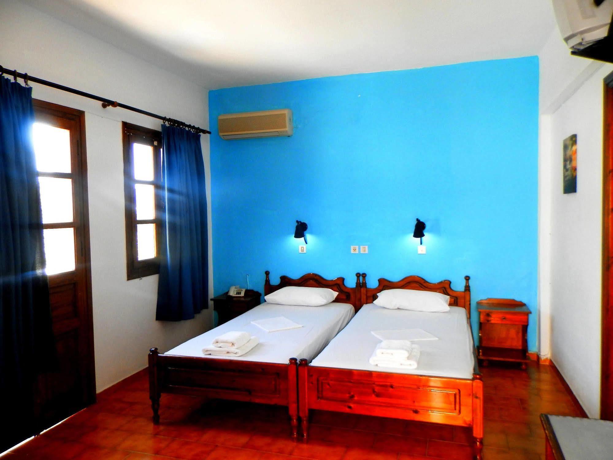 Hotel Romeos 3*
