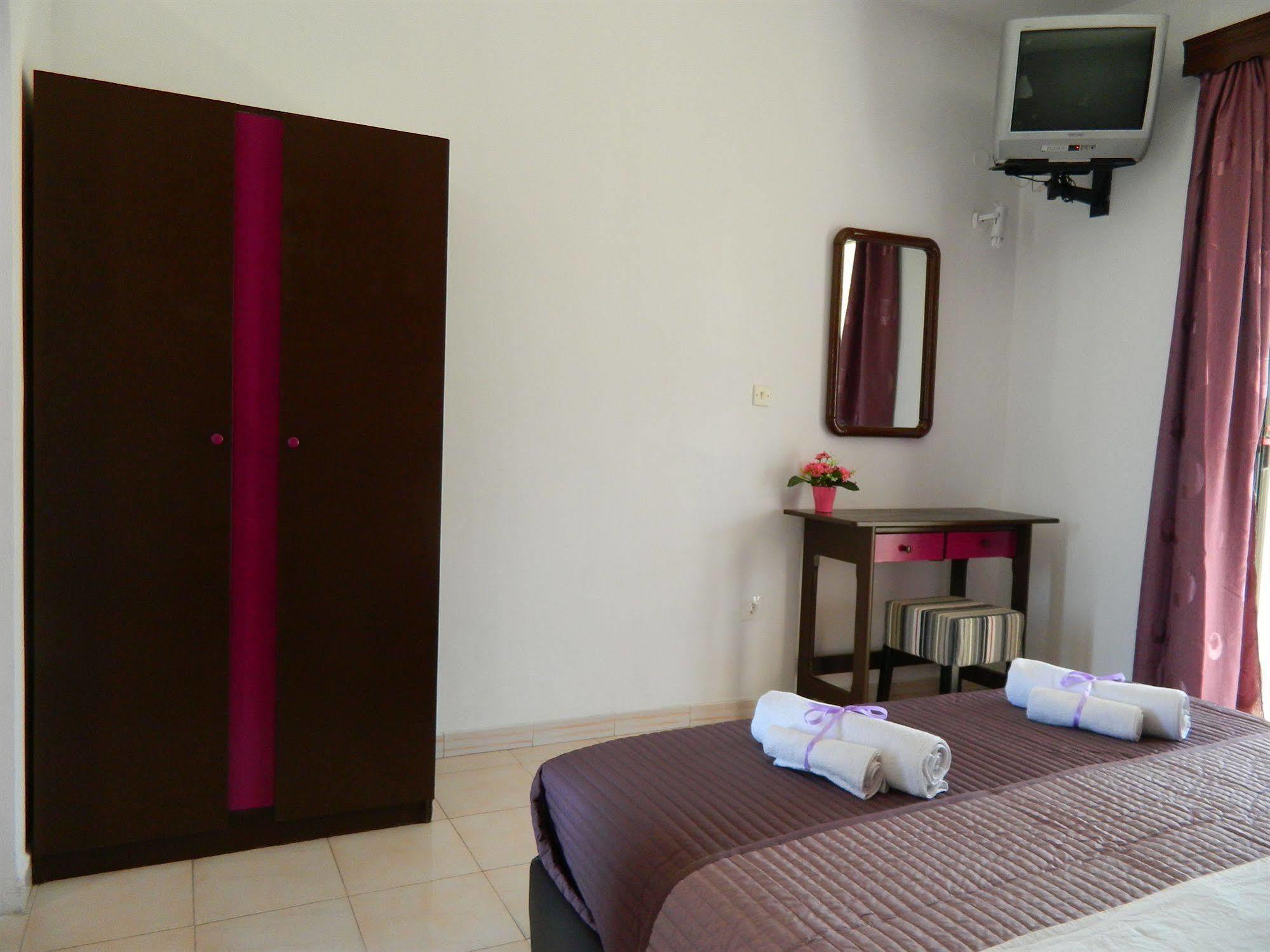 Aparthotel Roseberry Faliraki
