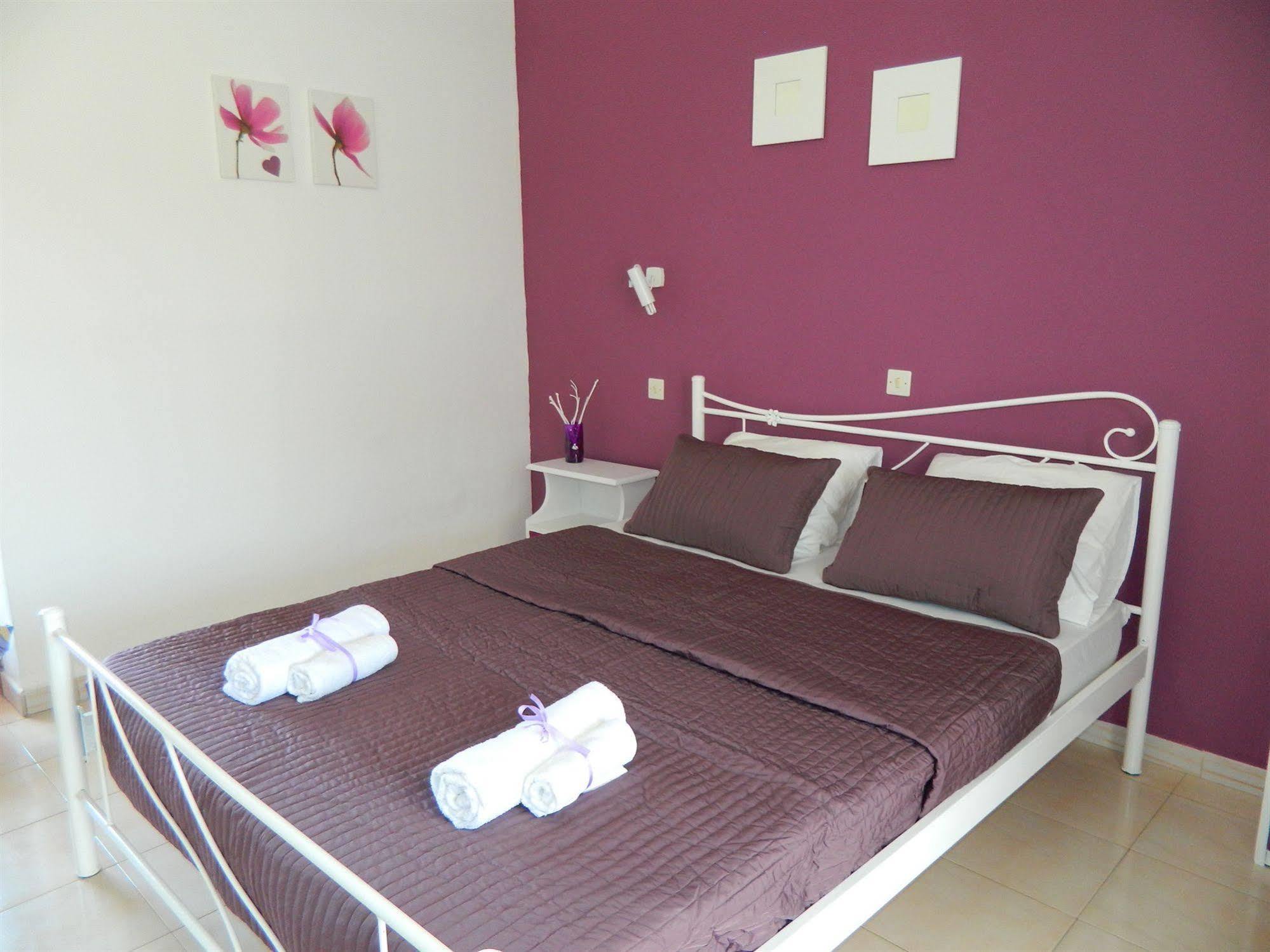 Roseberry Aparthotel