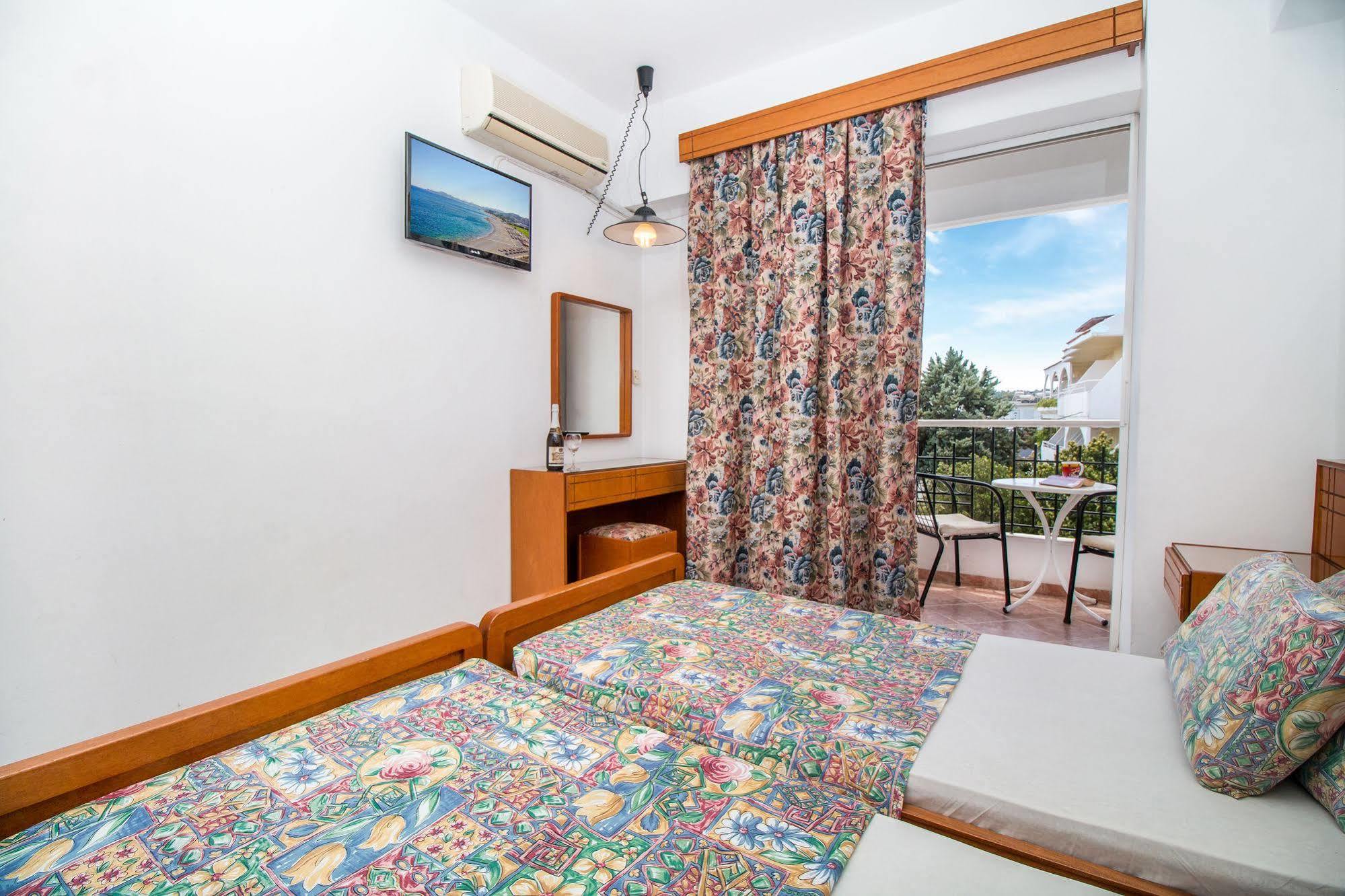 Hotel Mike's House 2*