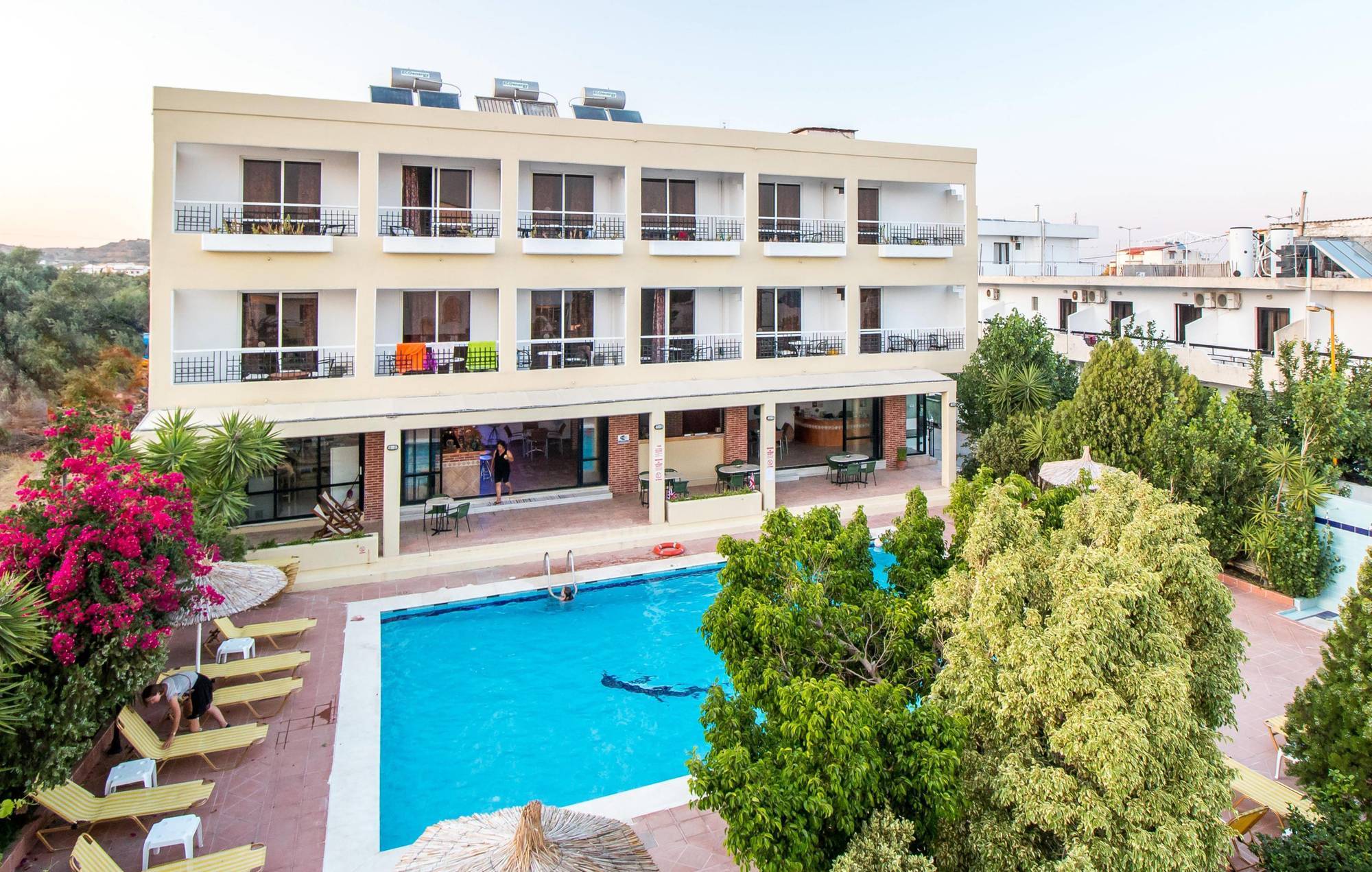 Mike's House Hotel