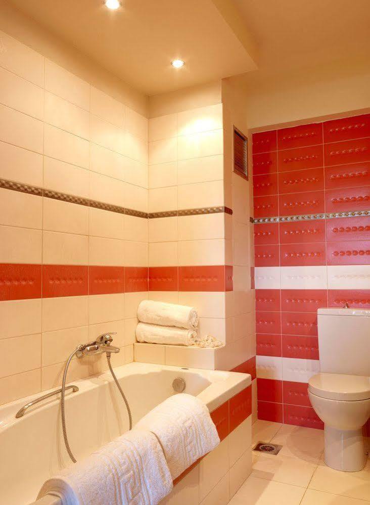 Hotel Artemis 5*