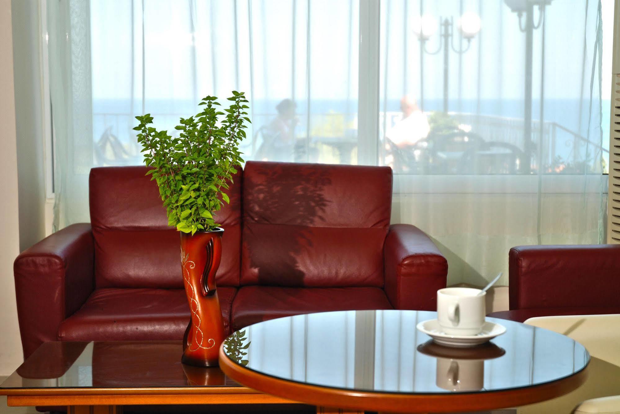 Hotel Commodore 3*