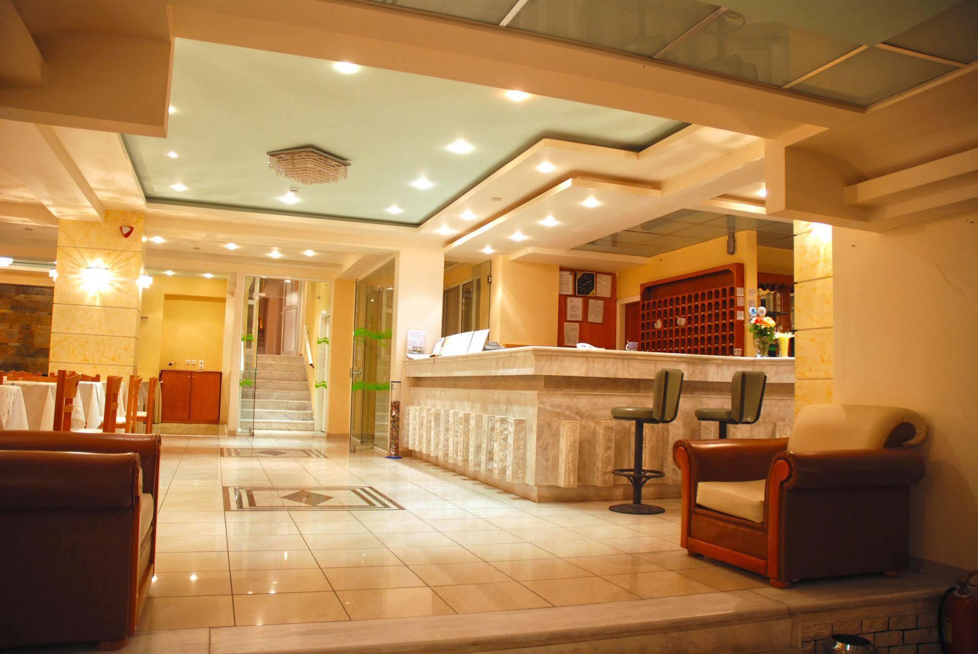 Hotel Commodore