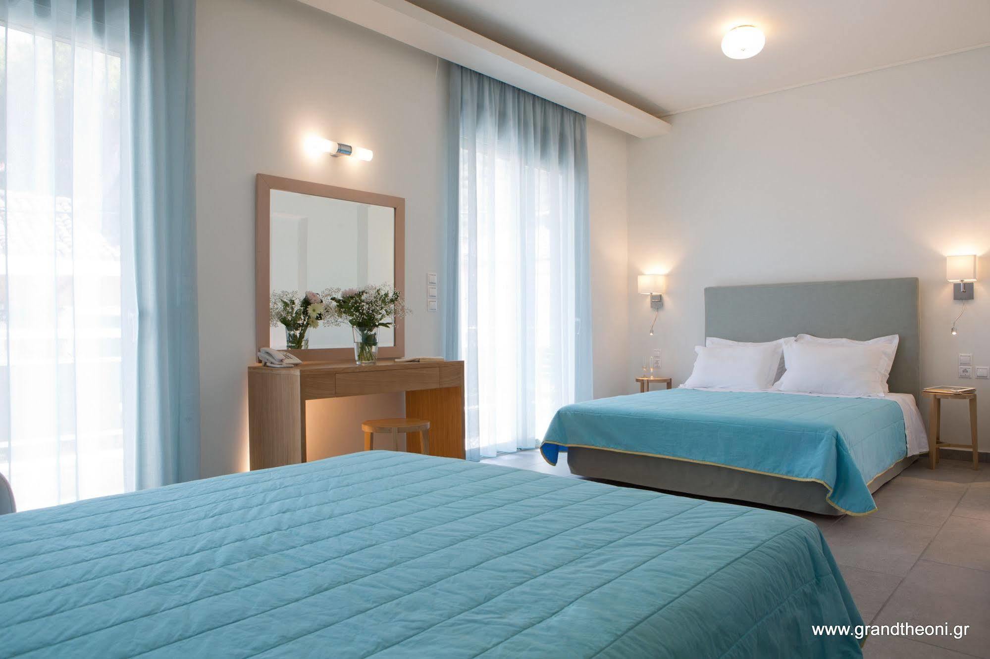 Grand Theoni Boutique & Hotel 4*