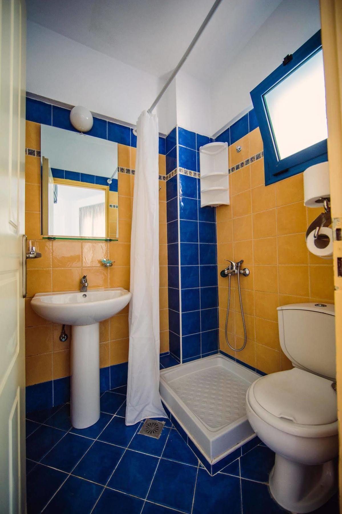 Iliana Apartment *