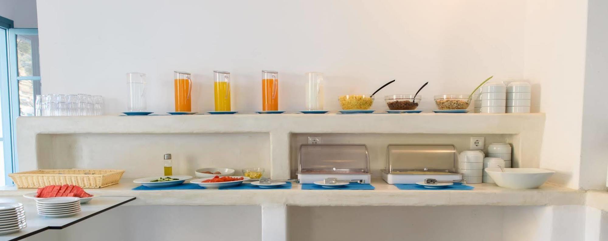Iris Boutique Hotel 3*